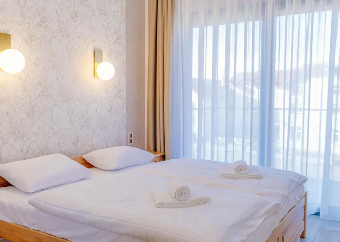 Hevenia 4 Apartamento *